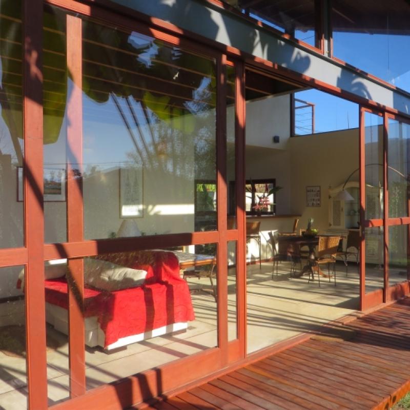 https://www.espacodarq.com.br/storage/artigos/13/porque-contratar-um-arquiteto-para-sua-nova-casa-16290683851204.jpg
