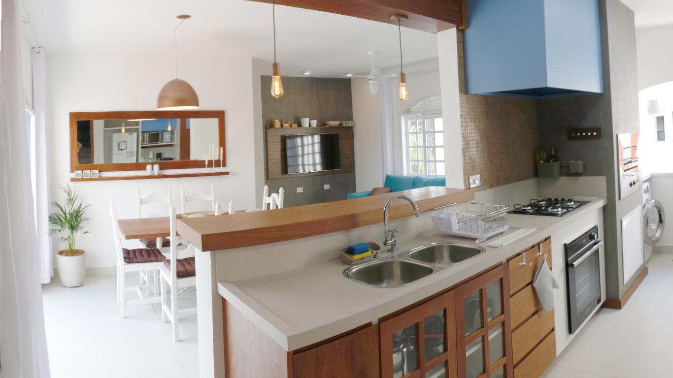 https://www.espacodarq.com.br/storage/cache/projetos-interiores-16292991518258-1366x768-c144ebb7.jpg